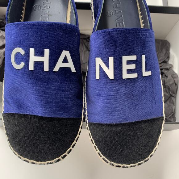 Chanel Velvet Espadrilles Slip on Blue Velvet Womens Size 39 - Picture 2 of 9